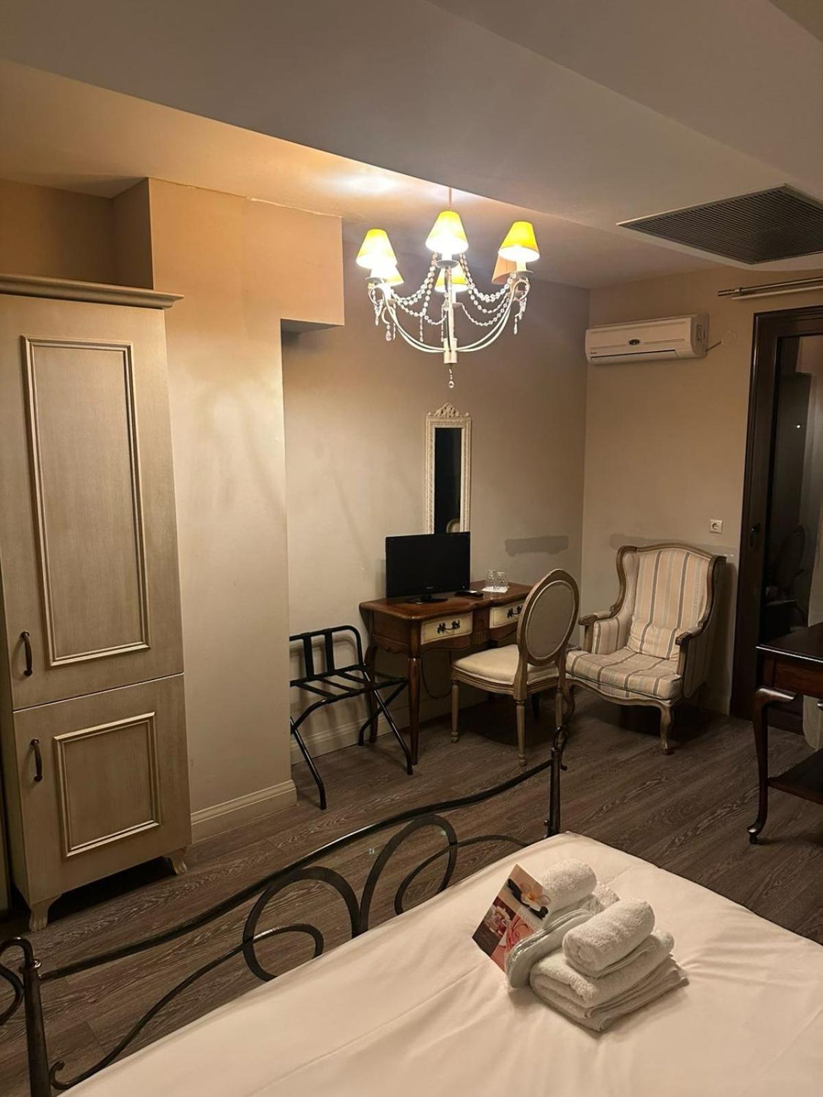 Melies Boutique Hotel Káto Loutrákion Eksteriør bilde